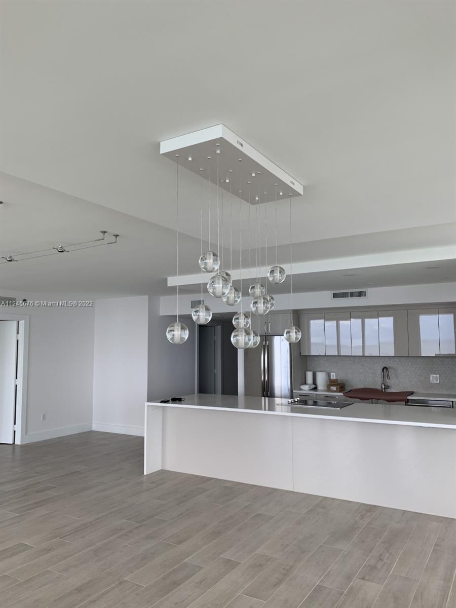 BEACH CLUB CONDO - Residential Lease