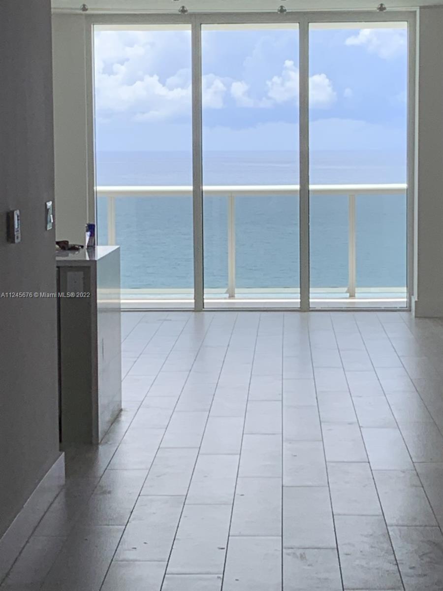 BEACH CLUB CONDO - Residential Lease