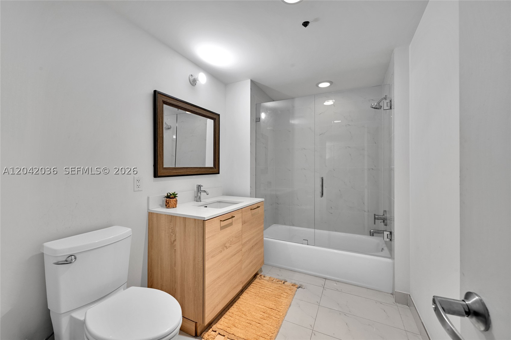THE HARBOUR SOUTH CONDO - Residential