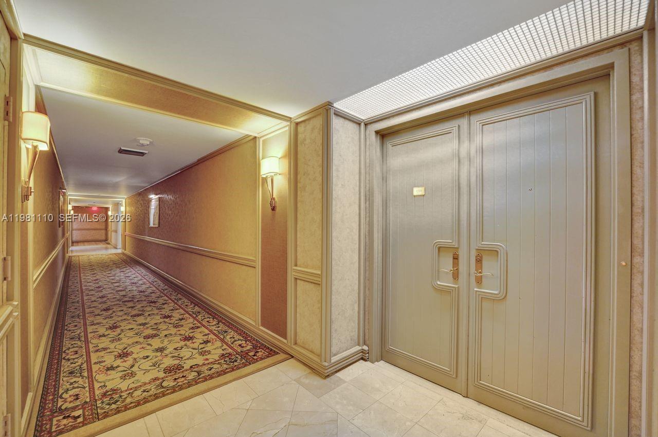 HAMPTONS WEST CONDO - Residential