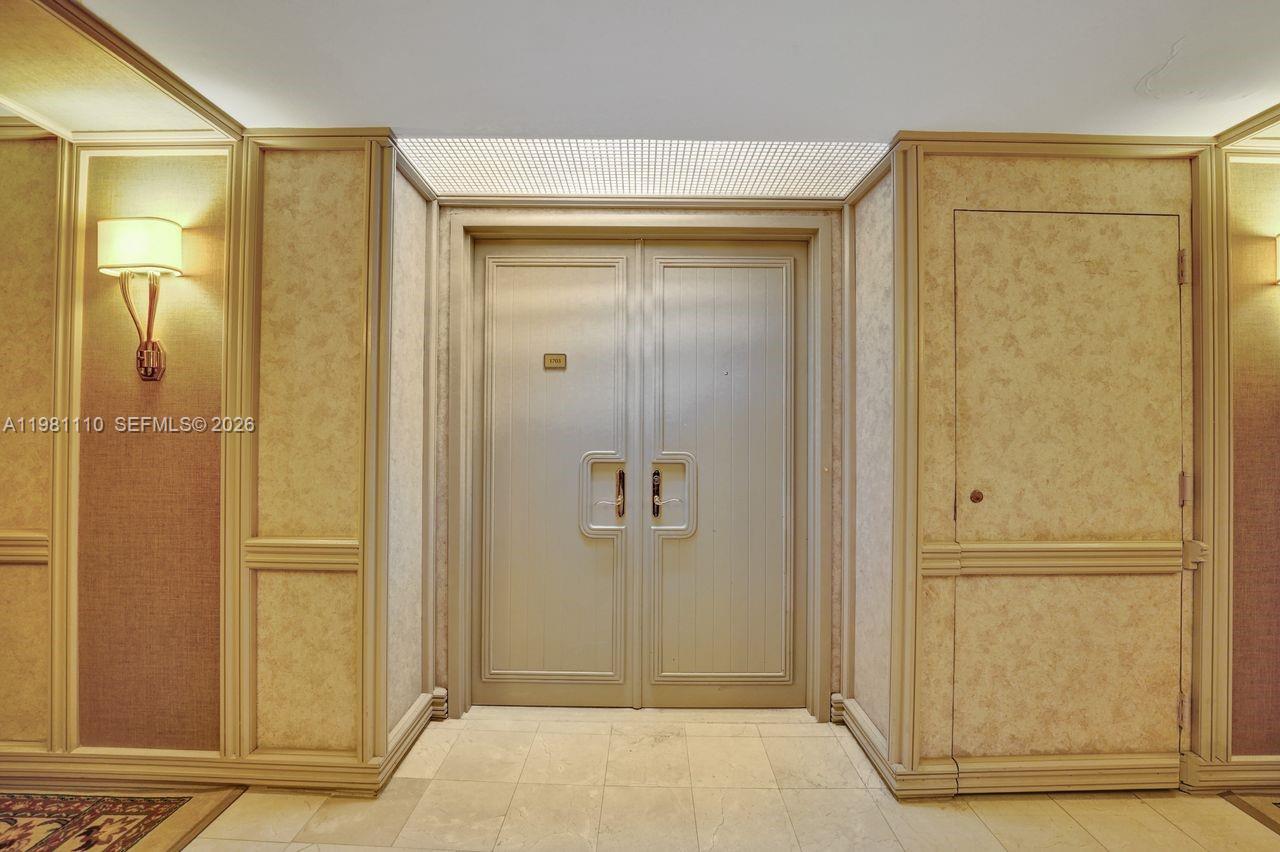 HAMPTONS WEST CONDO - Residential