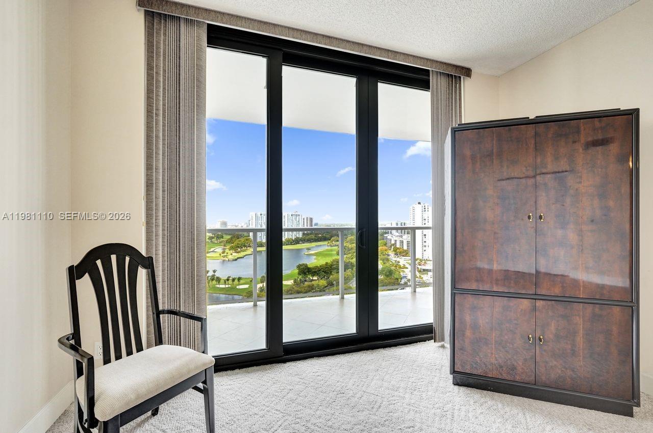 HAMPTONS WEST CONDO - Residential