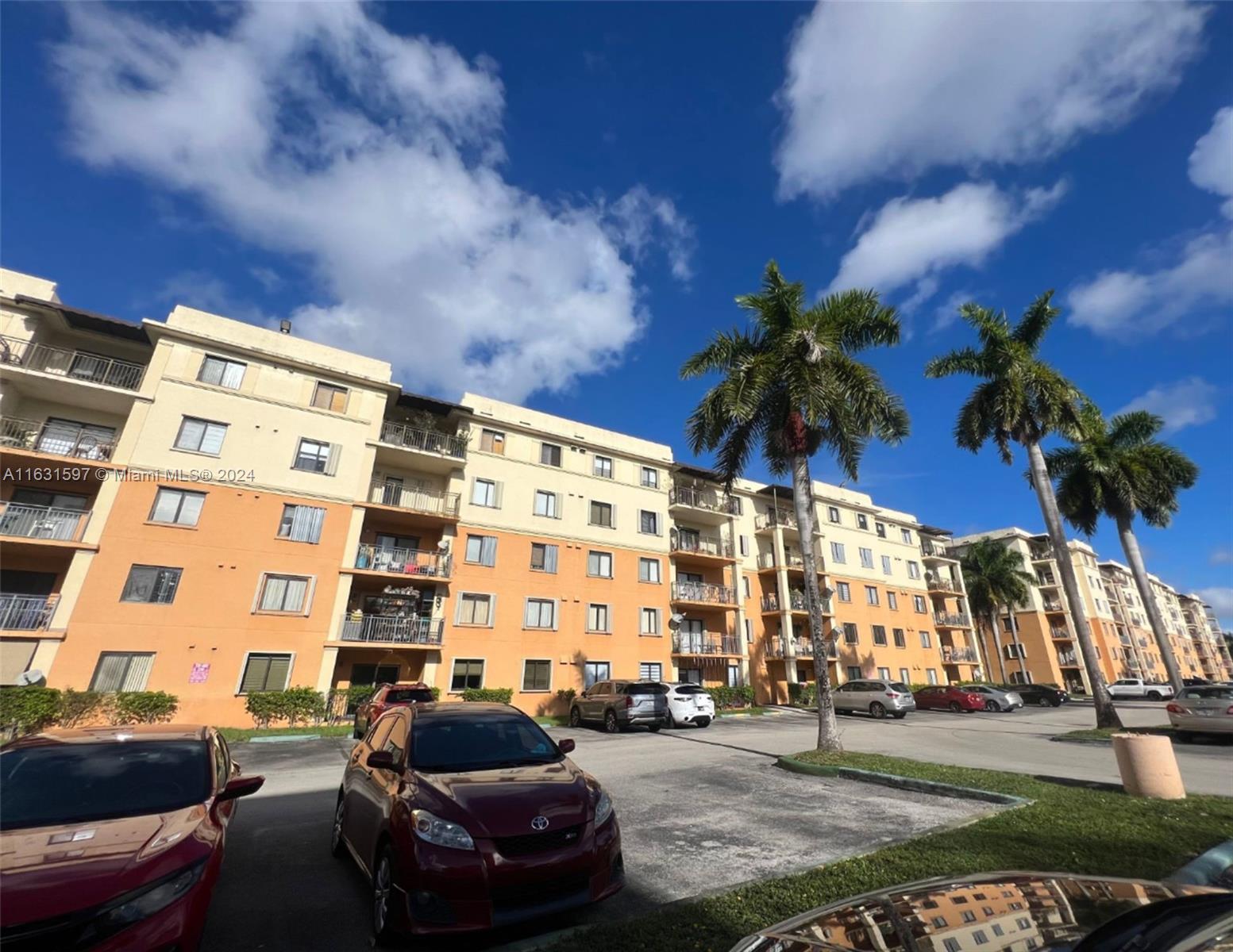 THE FOUNTAINS AT FONTAINE - Residential Lease