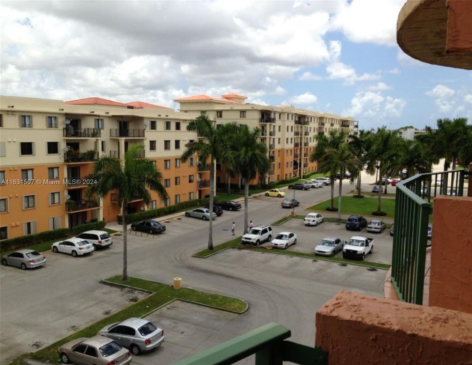 THE FOUNTAINS AT FONTAINE - Residential Lease