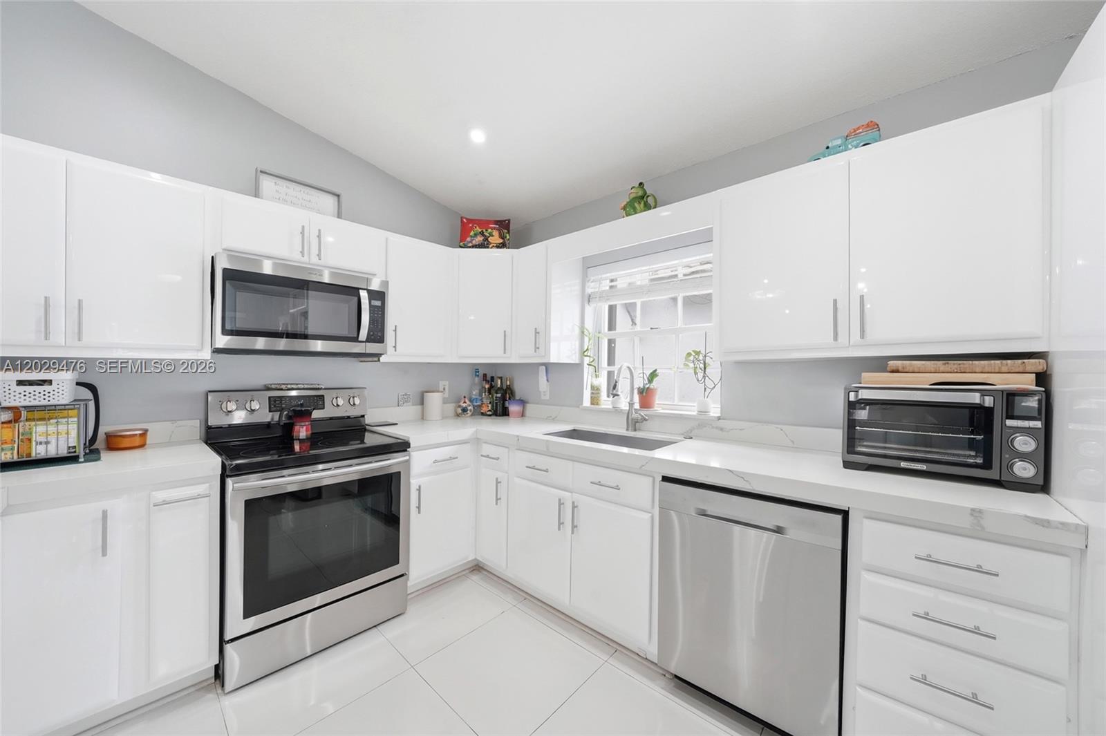 SILVER LAKES AT PEMBROKE - Residential