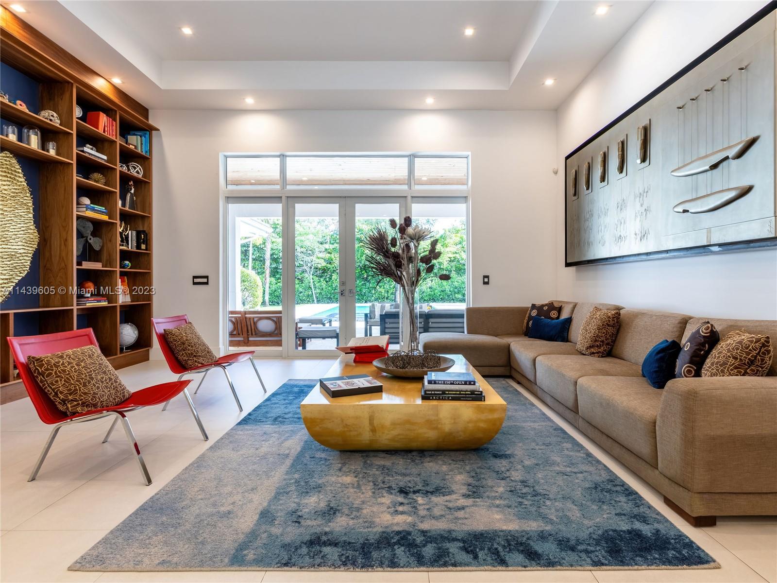 PINE TREE ESTATES - Residential