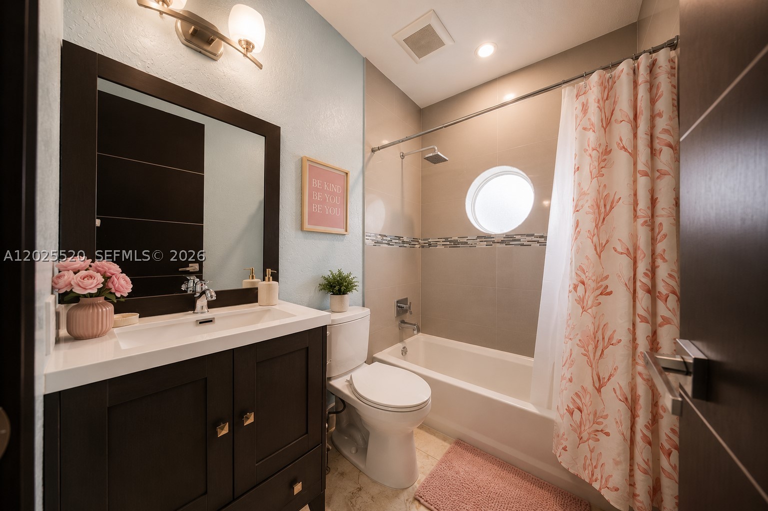 SILVERCEST LAKE ESTATES 1 - Residential