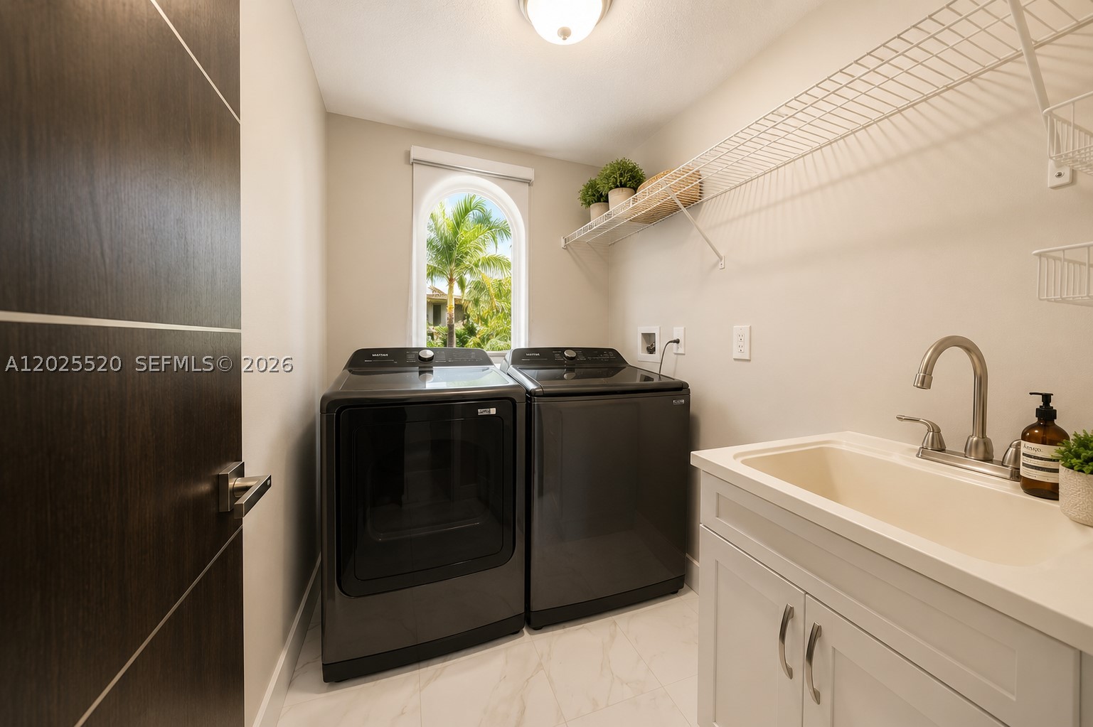 SILVERCEST LAKE ESTATES 1 - Residential