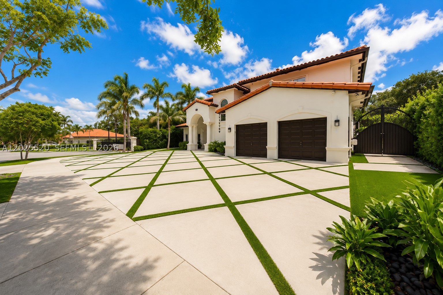 SILVERCEST LAKE ESTATES 1 - Residential