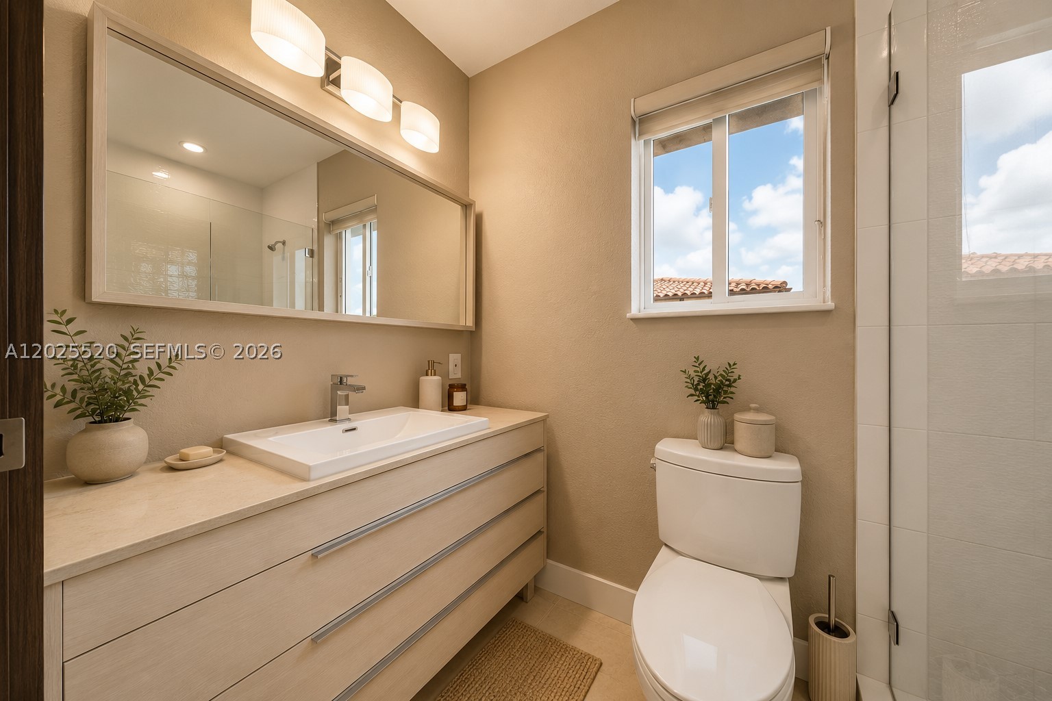 SILVERCEST LAKE ESTATES 1 - Residential