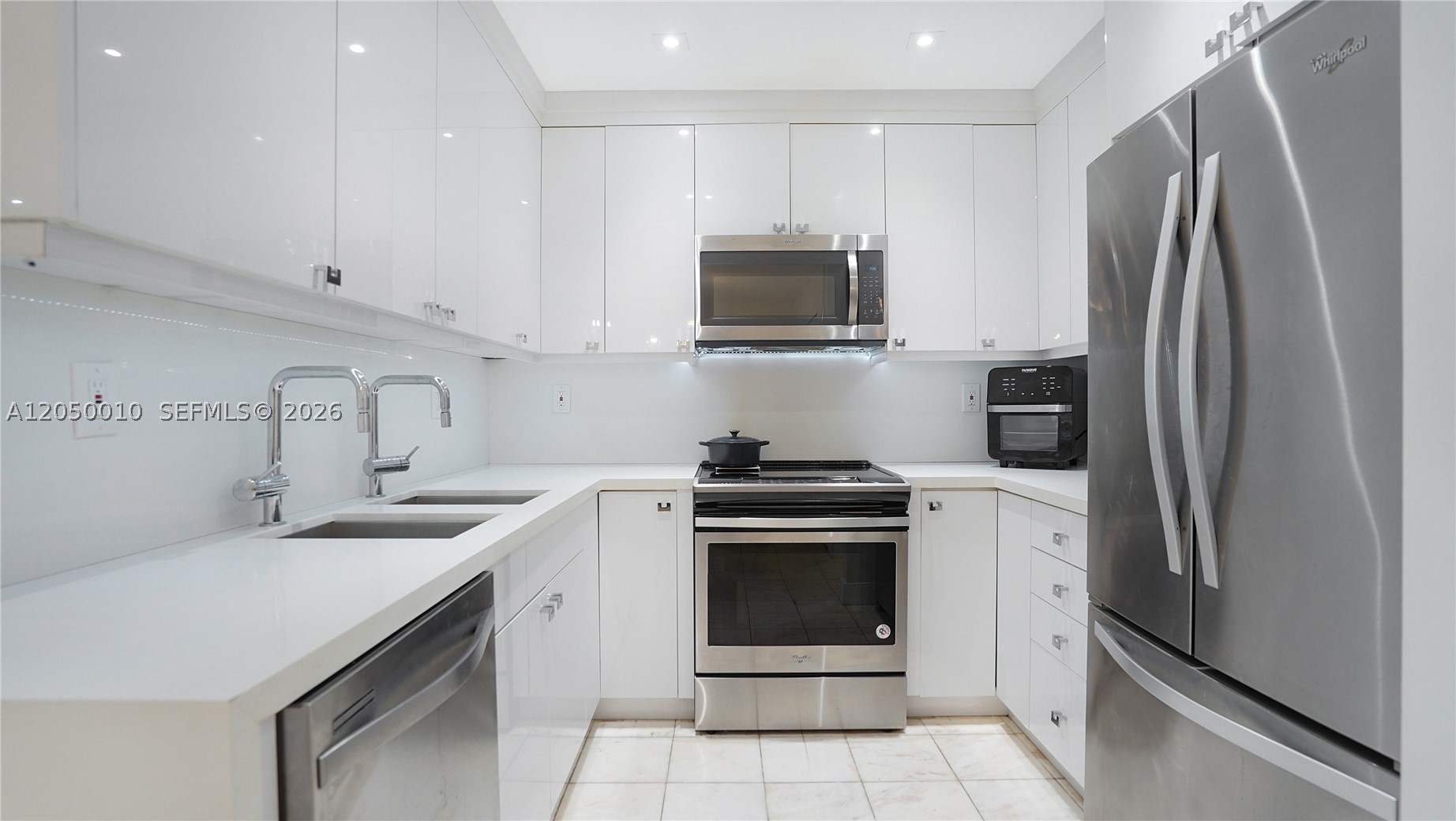 VENDOME PLACE CONDO - Residential