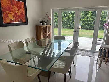 DEVON-AIRE ESTATES SEC 6 - Residential Lease