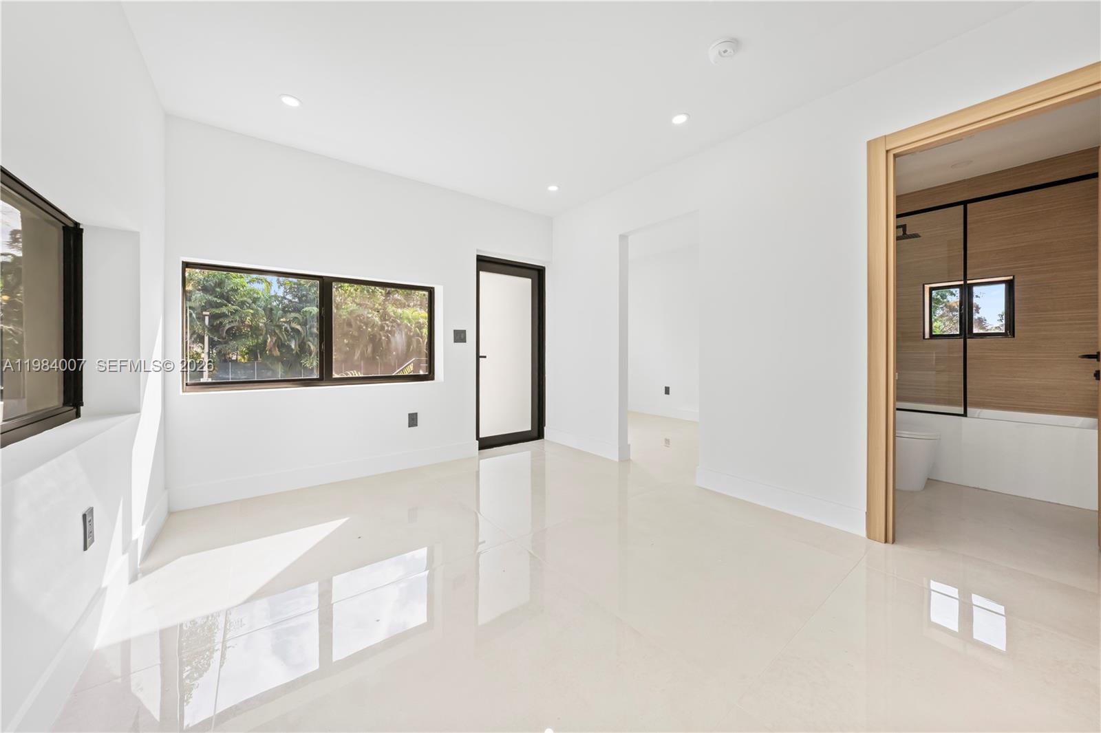 GRIFFING BISCAYNE PK ESTA - Residential
