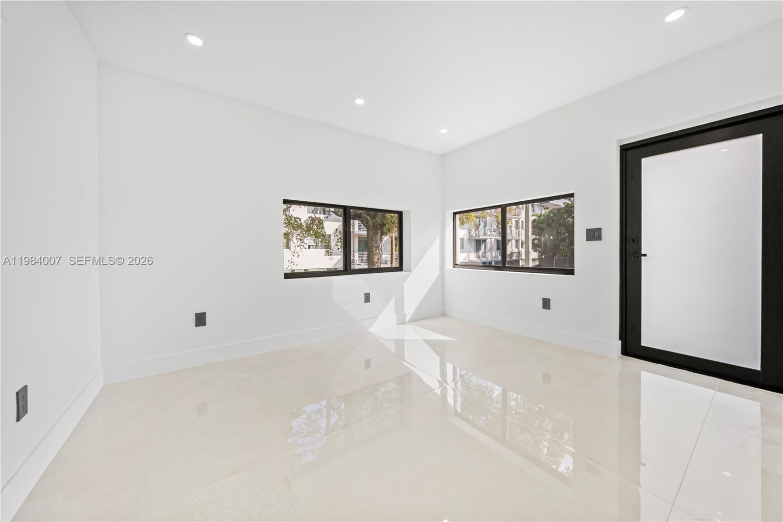 GRIFFING BISCAYNE PK ESTA - Residential
