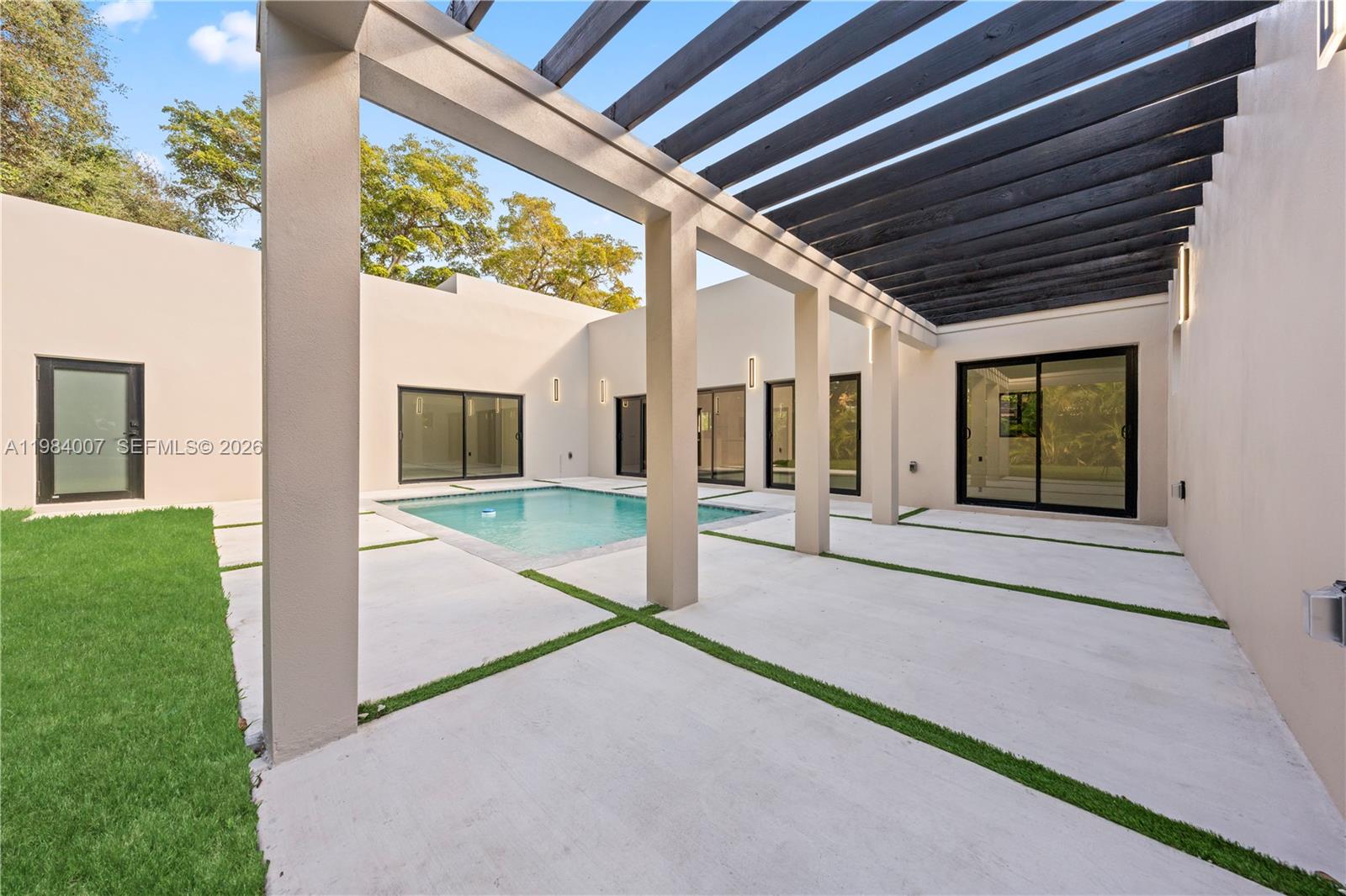 GRIFFING BISCAYNE PK ESTA - Residential