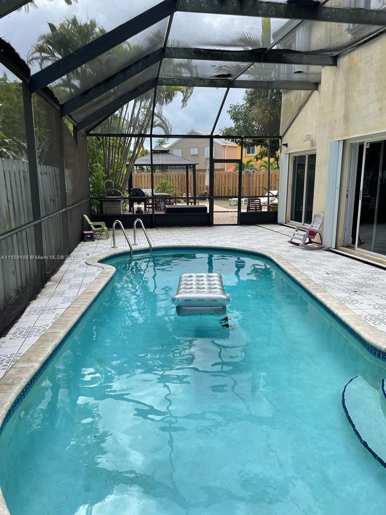 WEITZER HAMMOCKS HOMES SE - Residential