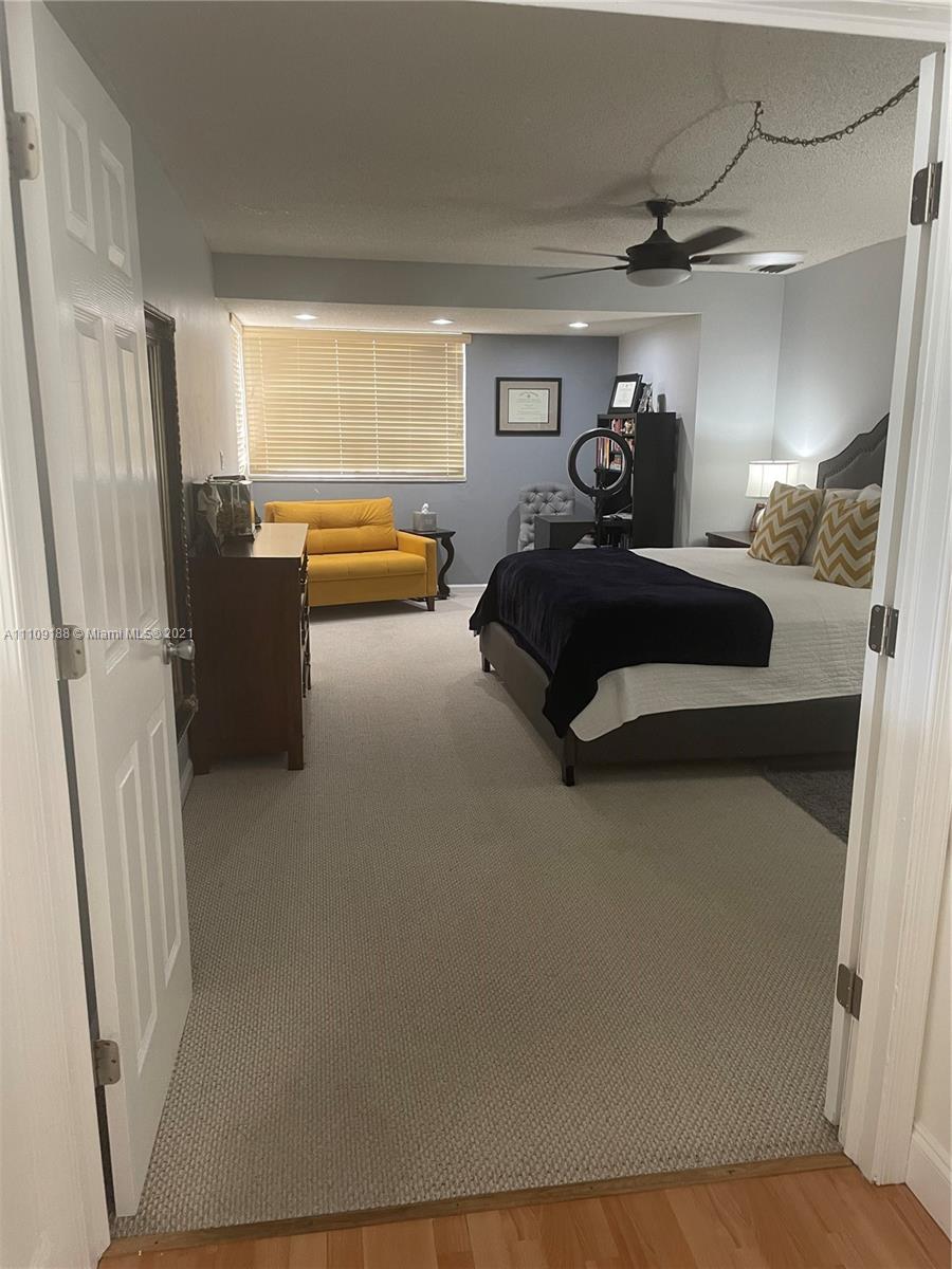 WEITZER HAMMOCKS HOMES SE - Residential