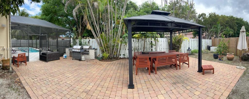 WEITZER HAMMOCKS HOMES SE - Residential