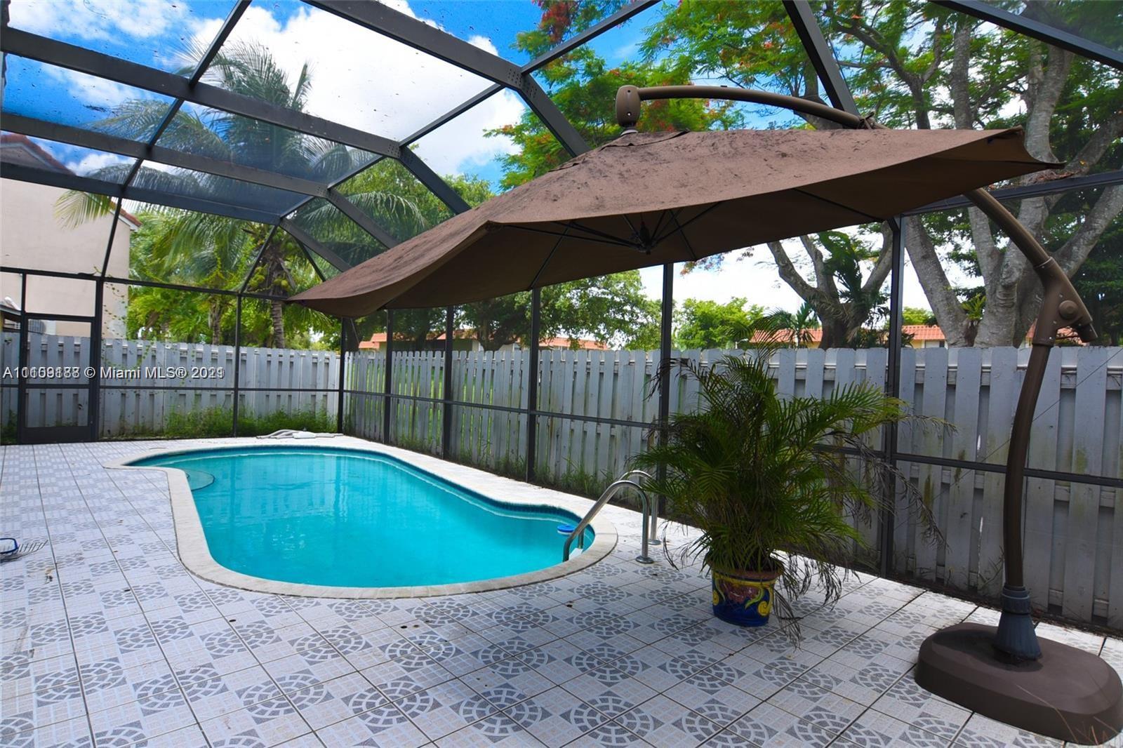 WEITZER HAMMOCKS HOMES SE - Residential