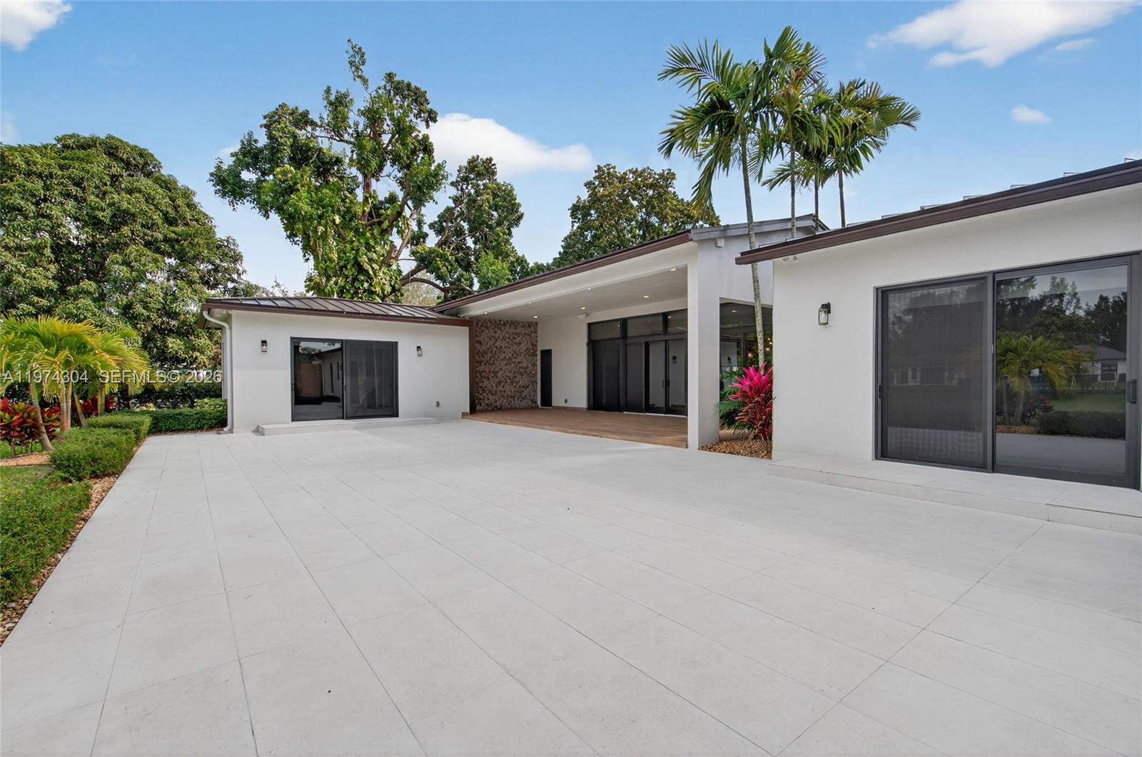 Sunshine Ranches - Residential