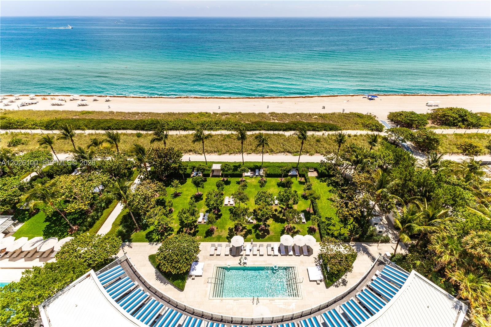 SURF CLUB CONDO - Residential