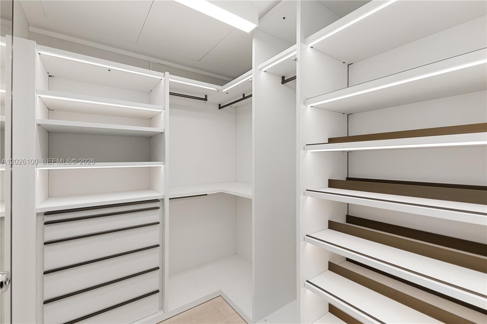SURF CLUB CONDO - Residential