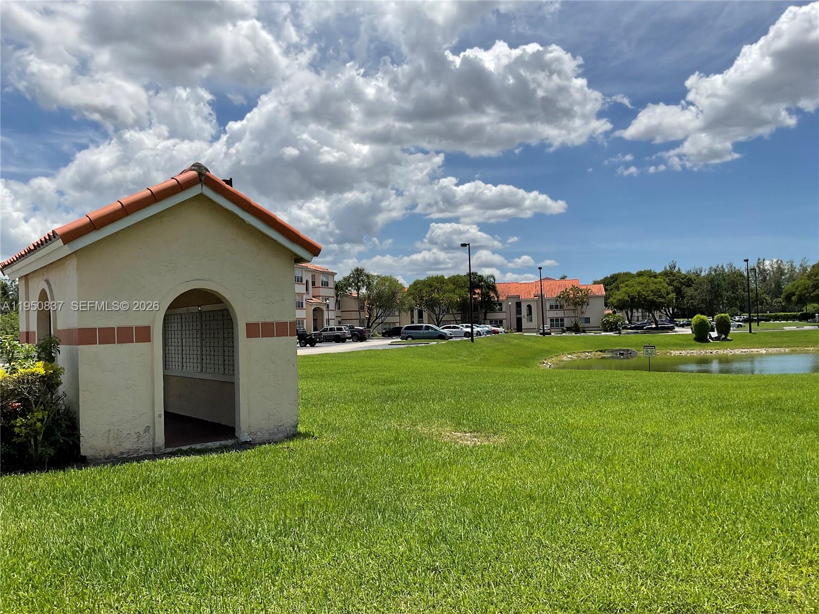 CORAL KEY CONDO - Residential