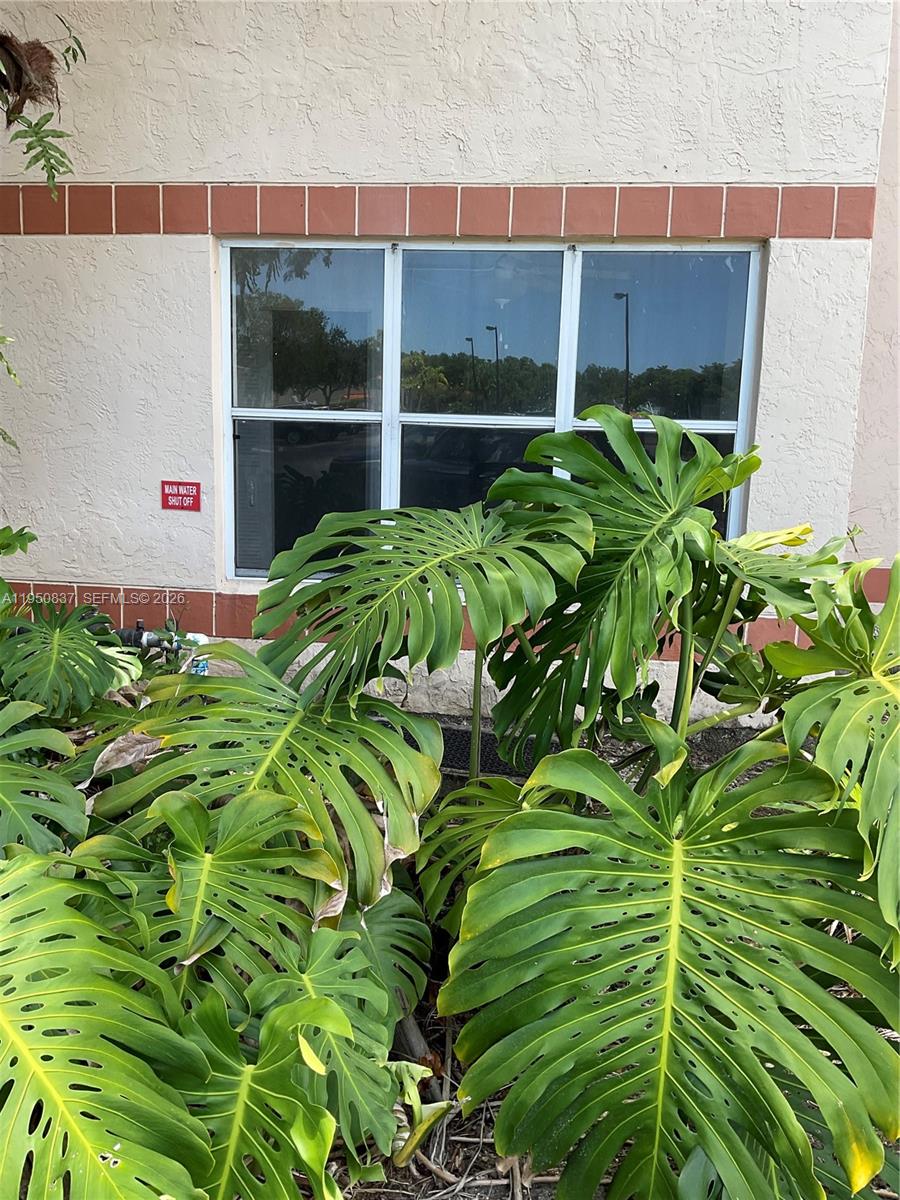 CORAL KEY CONDO - Residential