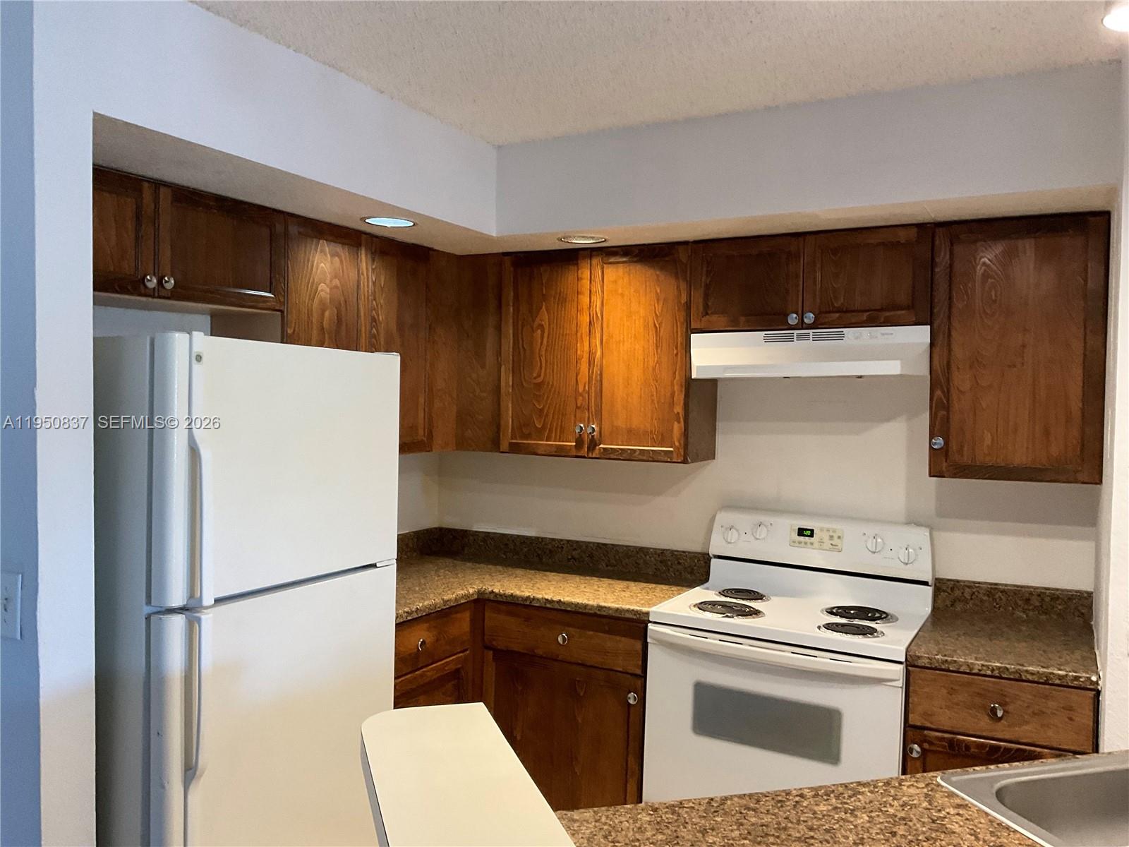 CORAL KEY CONDO - Residential