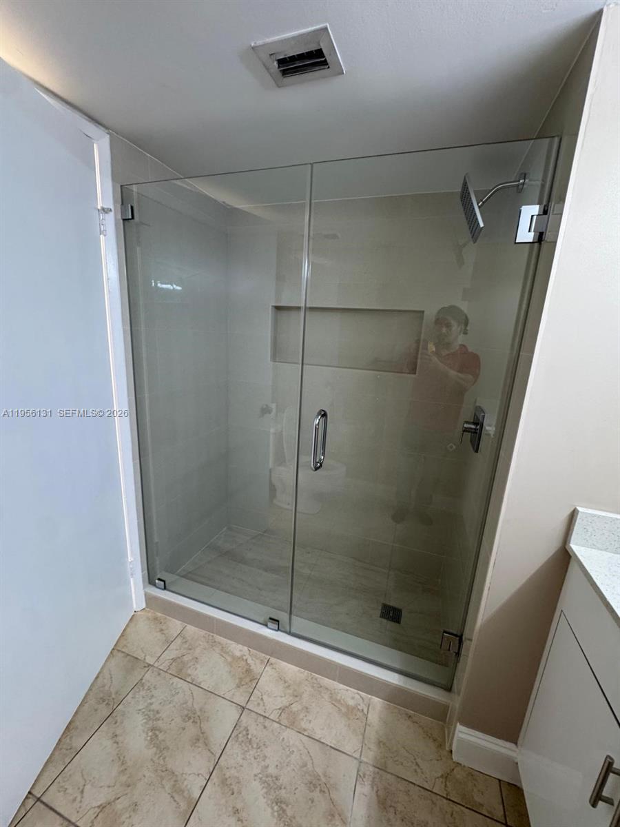 THE GREENS AT DORAL CONDO - Residential Lease