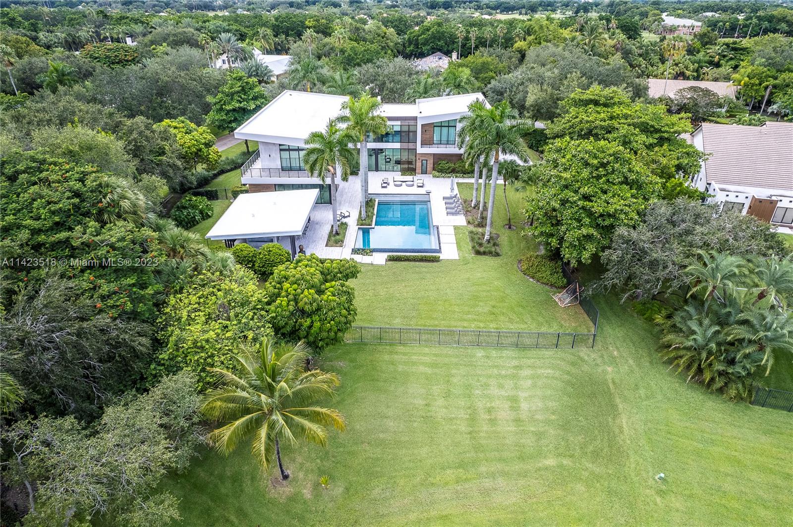 WINDMILL RANCH ESTATES - Residential