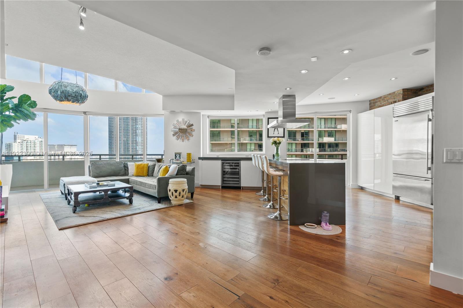 INFINITY AT BRICKELL COND - Residential Lease