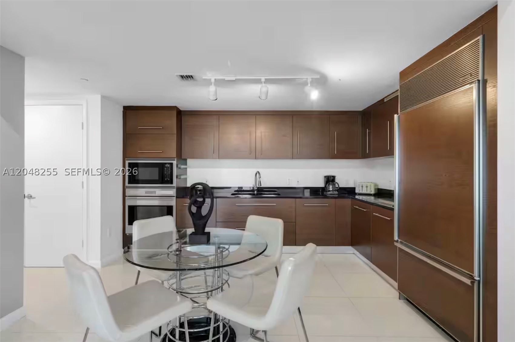 ICON BRICKELL CONDO NO 3 - Residential Lease