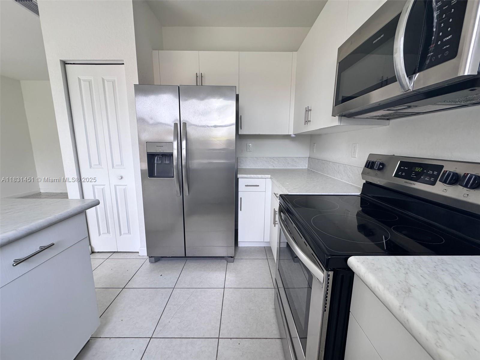PINE ISLE - Residential Lease