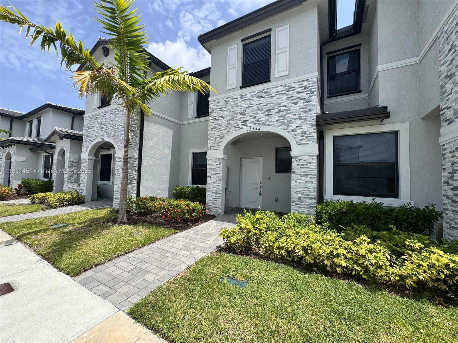 PINE ISLE - Residential Lease