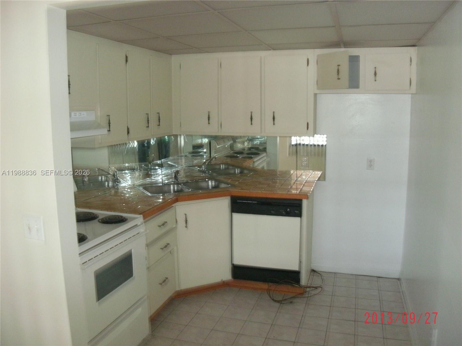BENT PALM APTS CONDO - Residential