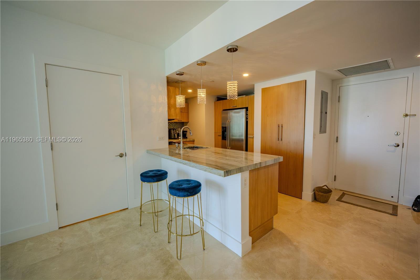 WIND CONDO - Residential