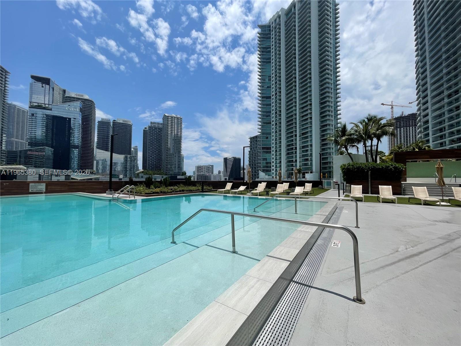 Exclusive 2 bedroom + den, 2 bathroom condo featuring spectacular city and Miami River views. Enjoy two spacious balconies, walk-in closet, den space ideal for a home office, and washer/dryer in unit. Assigned parking included, plus valet service for guests.

Located at THE WIND, a riverfront building within a gated community in Brickell/Downtown. Resort-style amenities include pool, spa, gym, theatre room and more.

Prime location just minutes from Brickell City Centre with immediate access to I-95.

Ideal as a primary residence or investment opportunity.