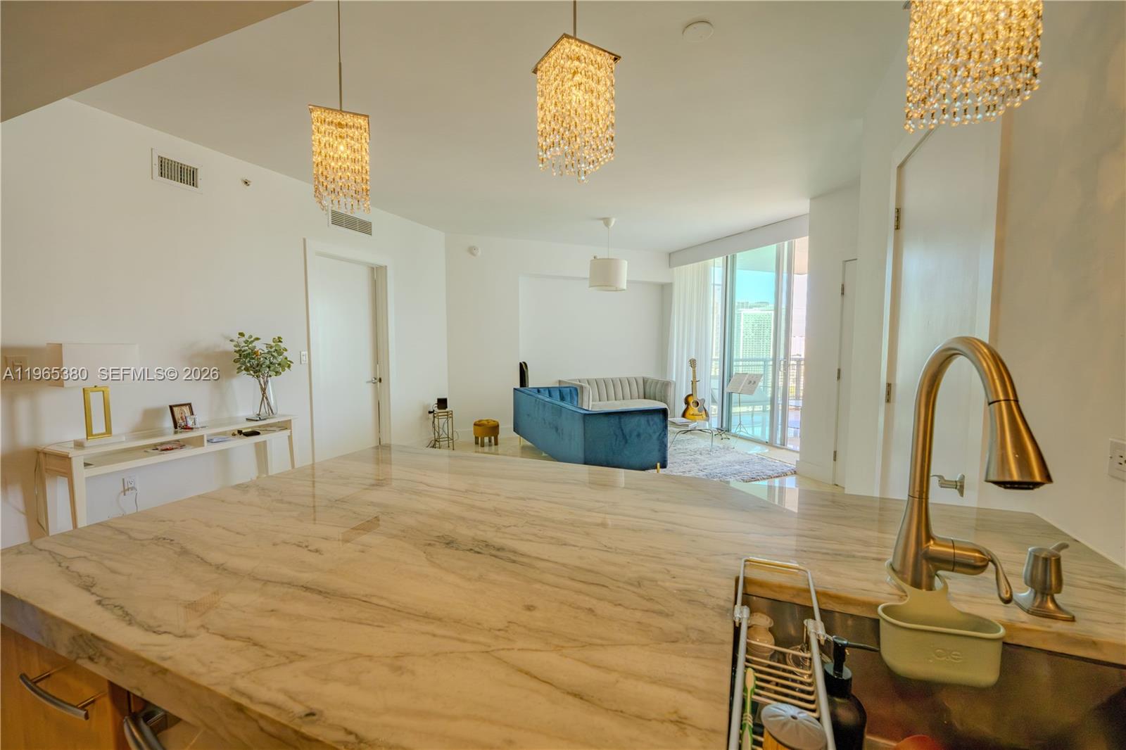 WIND CONDO - Residential