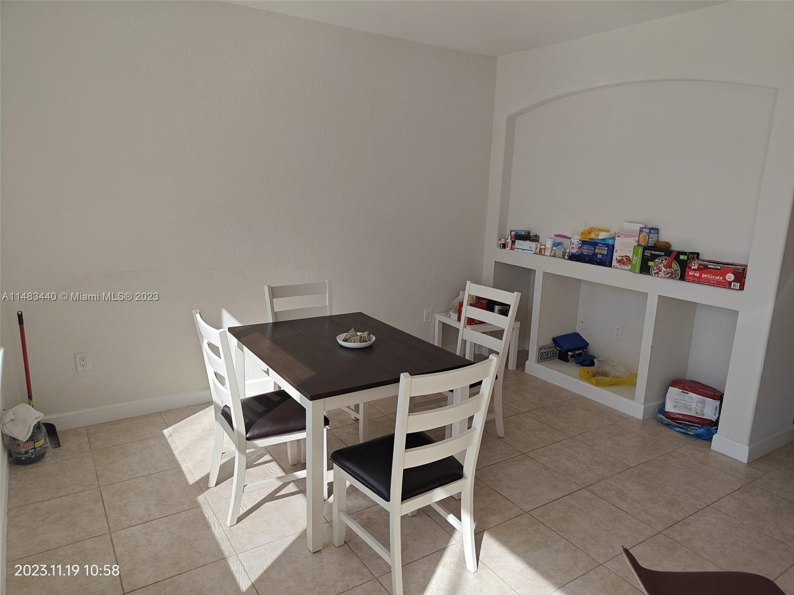 DORAL ISLES NORTH SEC TWO - Residential Lease
