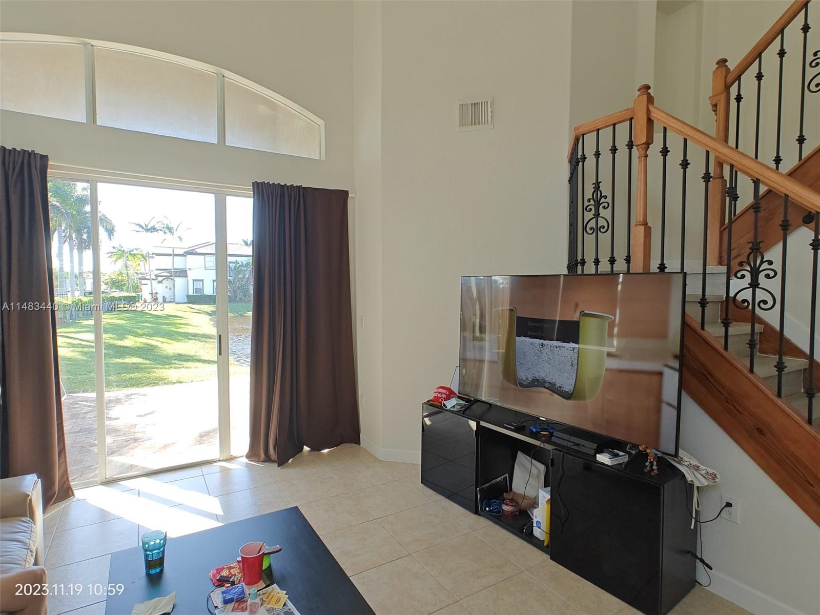 DORAL ISLES NORTH SEC TWO - Residential Lease