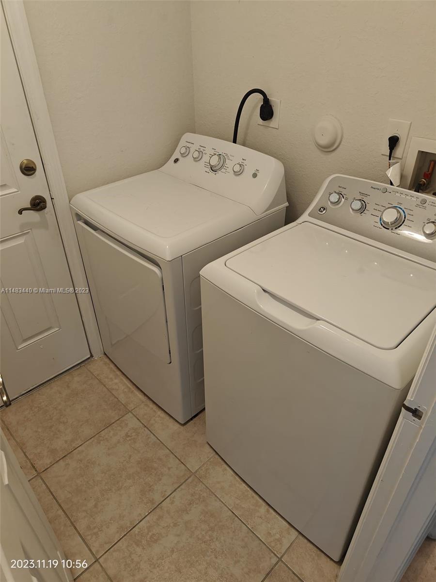 DORAL ISLES NORTH SEC TWO - Residential Lease