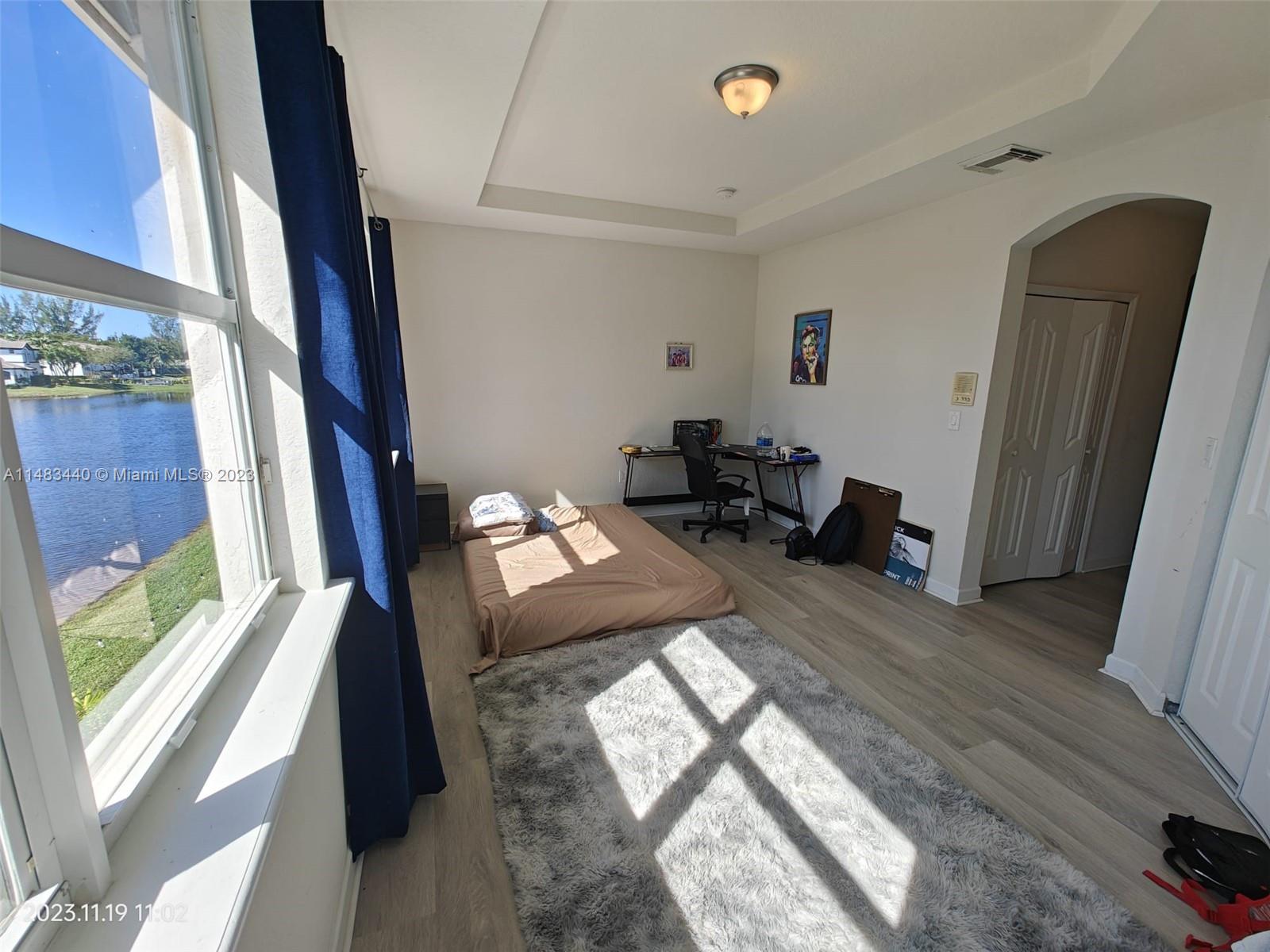 DORAL ISLES NORTH SEC TWO - Residential Lease