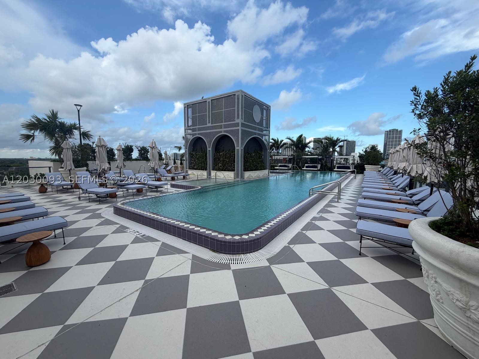 NOMAD WYNWOOD - Residential Lease