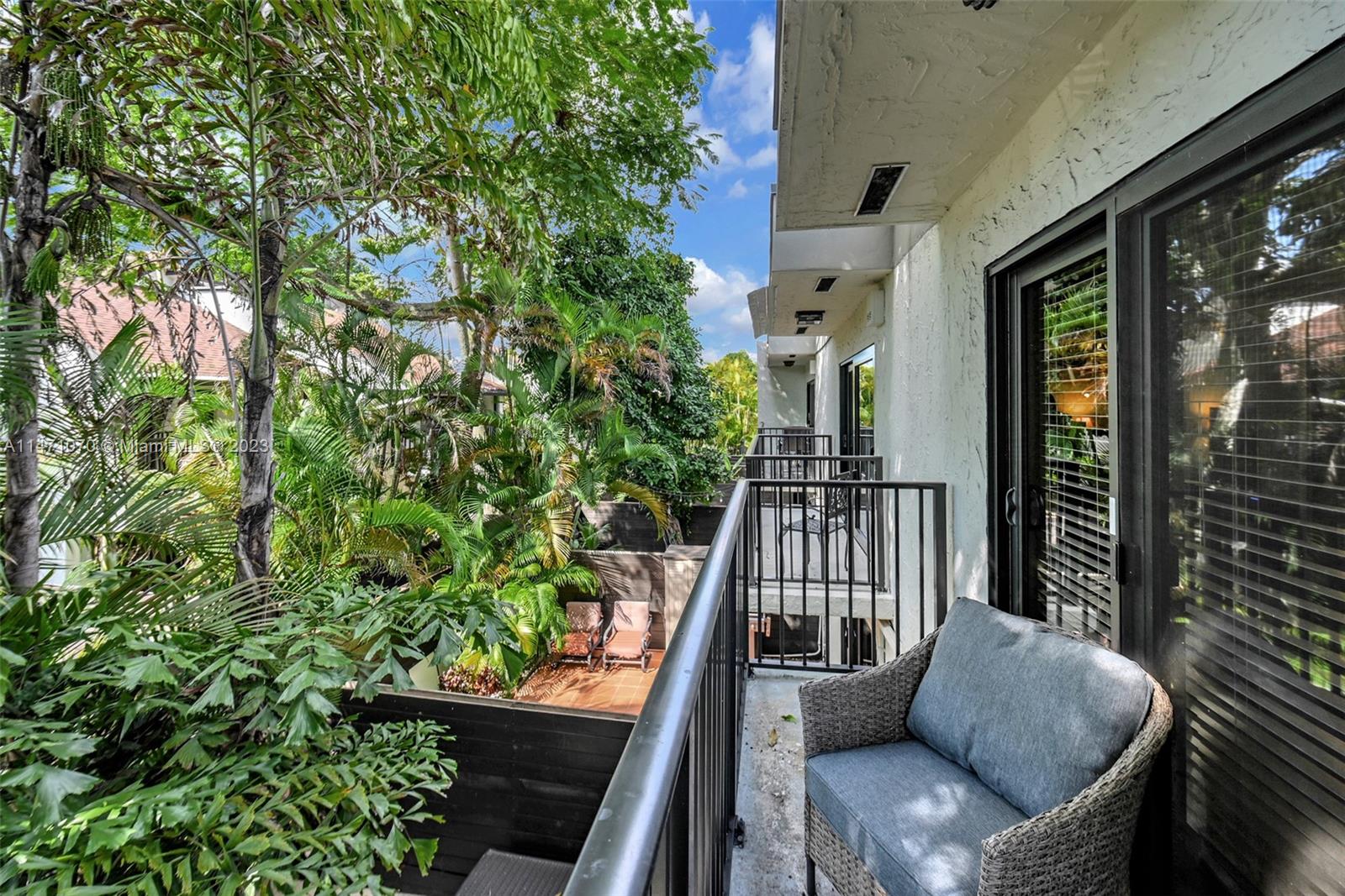 GROVE PARADISE CONDO - Residential