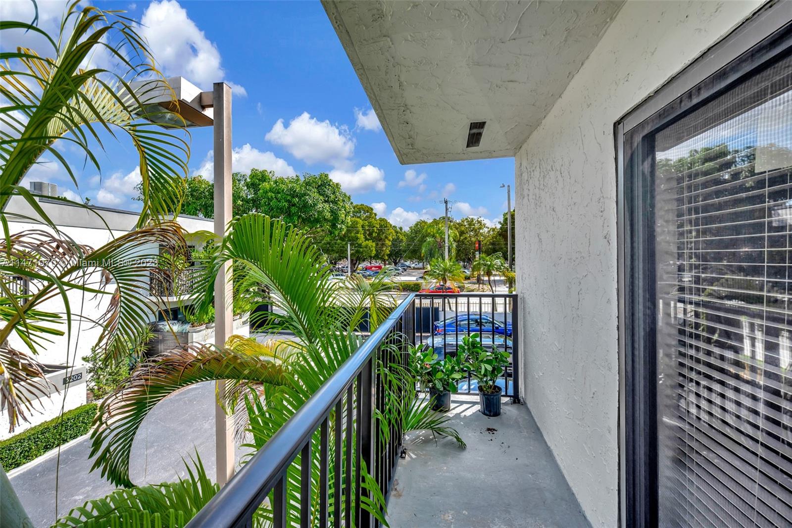 GROVE PARADISE CONDO - Residential
