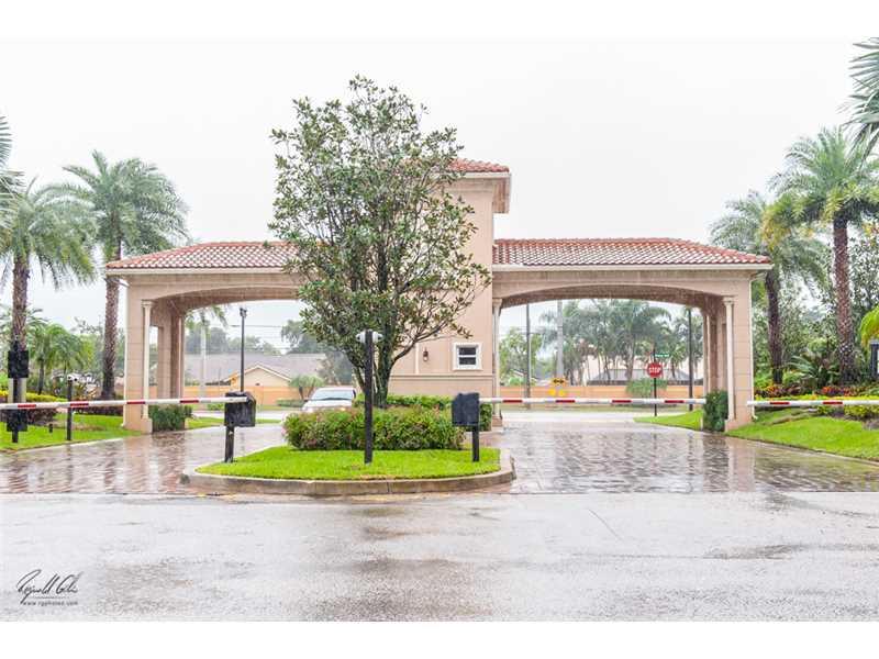 The holidays are around the corner and all your honey wants is a fabulous home to entertain family & friends. You must put this 5 bedroom beauty on your list to view. Lowest priced pool home in Hidden Hammocks.  Remodeled to perfection-featuring large liv ing areas w/volume ceiling and arches that add to the elegance. Buyer must use Seller's Title Company. If applying for a loan Seller requests buyers get preapproved with SkylineHomeLoans.  Your buyers will love this home as nothing needs to be done.
