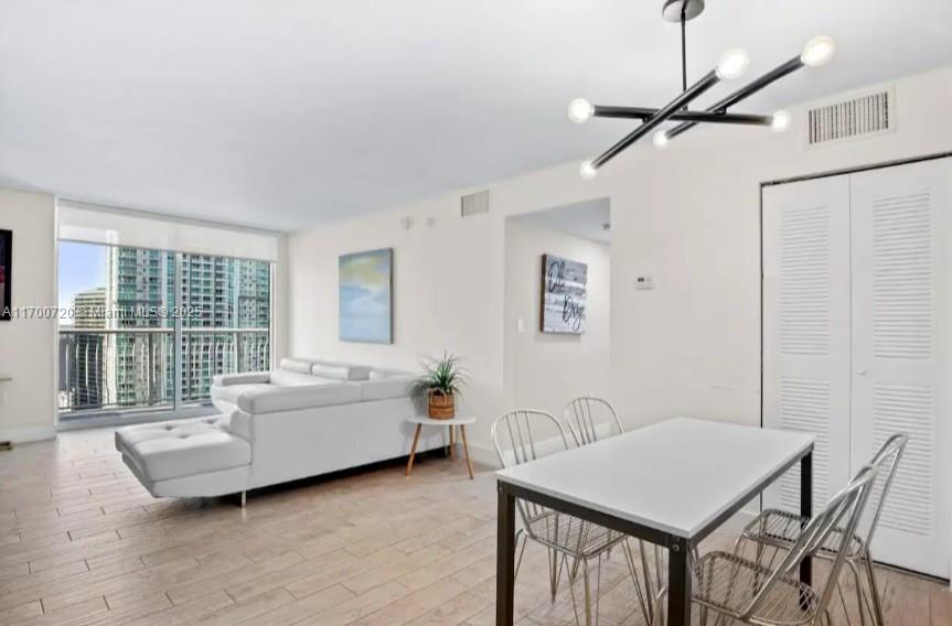 THE CLUB AT BRICKELL BAY - Residential