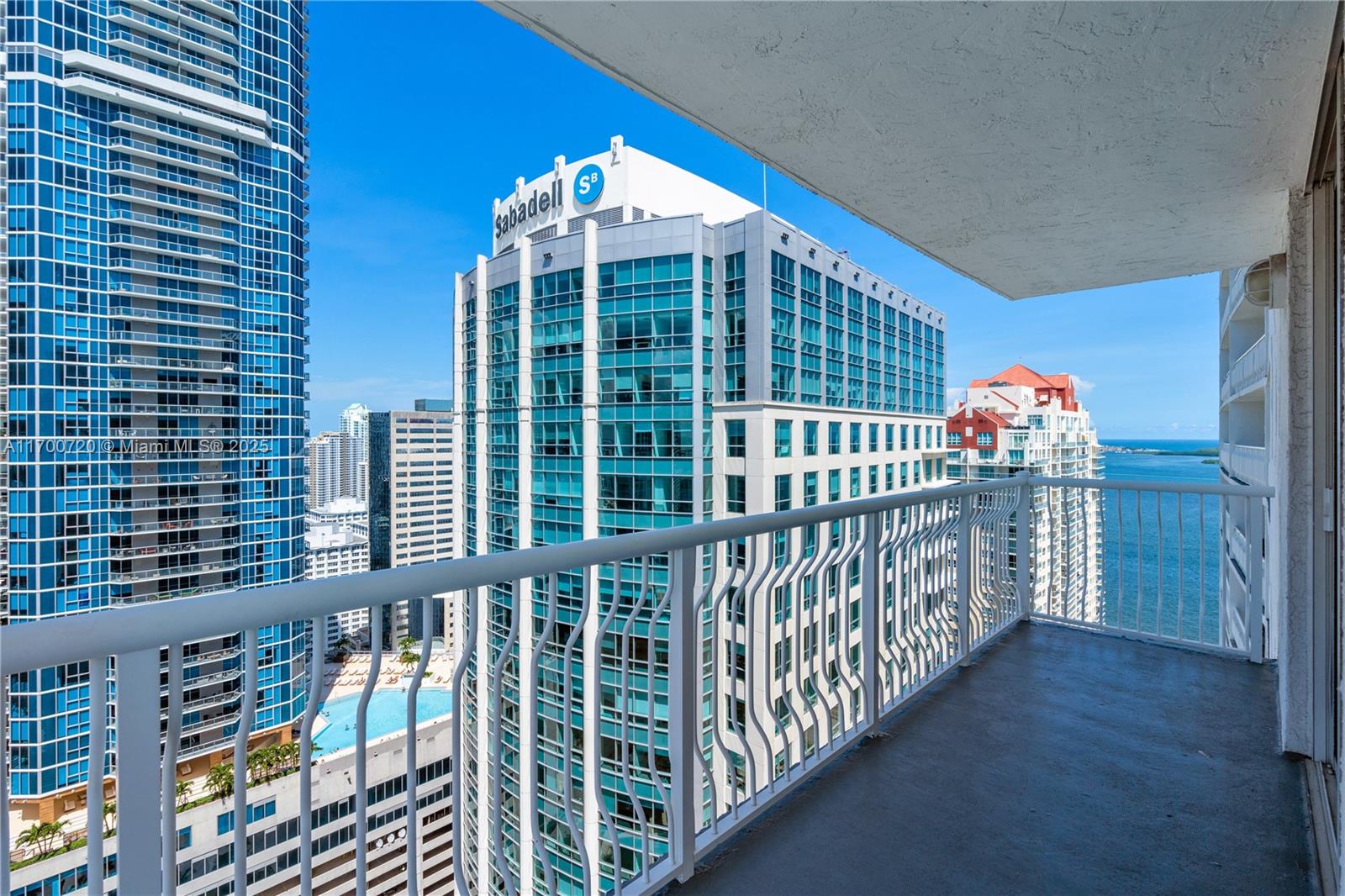 THE CLUB AT BRICKELL BAY - Residential