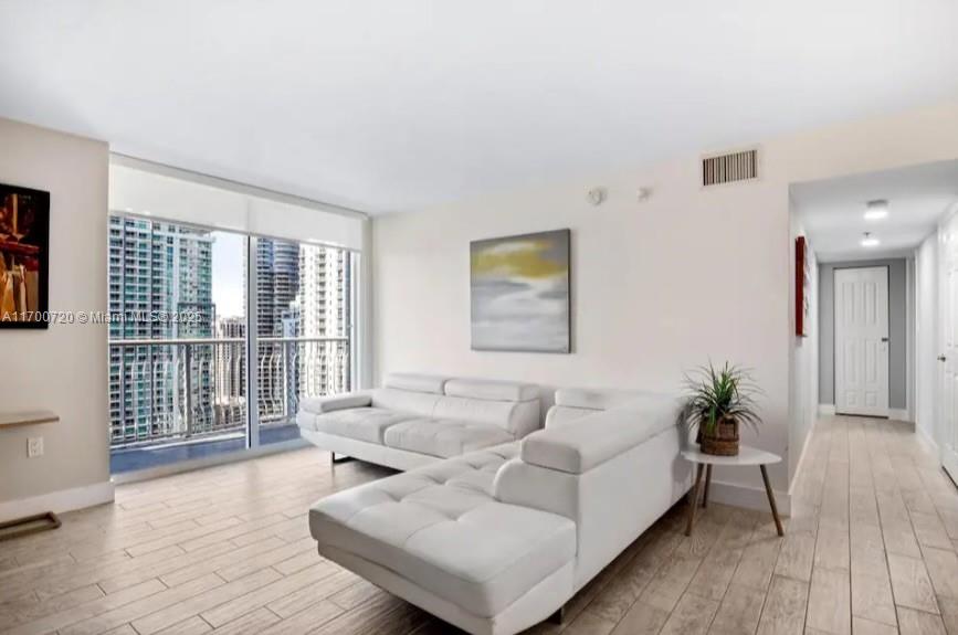 THE CLUB AT BRICKELL BAY - Residential
